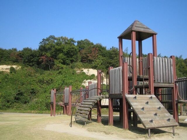 和歌山東公園は女装子、男の娘、ニューハーフと出会いがあるスポット