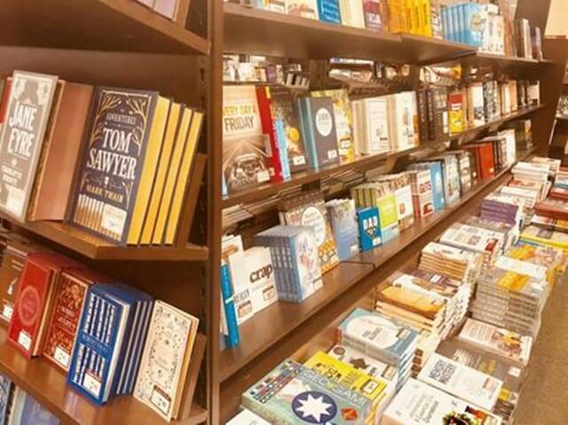 利根書店 上田バイパス店は長野で女装子、男の娘、ニューハーフと出会いのあるスポット