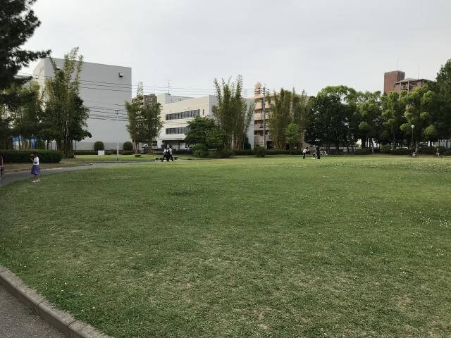 塩原中央公園は福岡で女装子、男の娘、ニューハーフと出会いがあるスポット