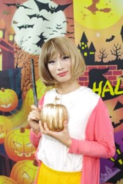 パレットハウスの女装例